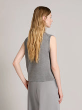Carica l'immagine nel visualizzatore di Gallery, Gilet lana "M-M"