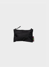 Carica l&#39;immagine nel visualizzatore di Gallery, Pouch S &quot;SUSAN BIJL&quot;
