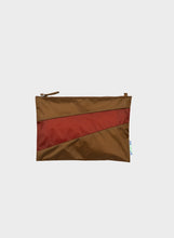 Carica l&#39;immagine nel visualizzatore di Gallery, Pouch M &quot;SUSAN BIJL&quot;
