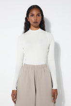 Carica l&#39;immagine nel visualizzatore di Gallery, Clotilde top beige &quot;RITA ROW&quot;
