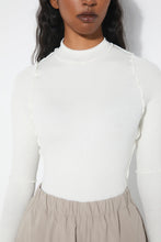 Carica l&#39;immagine nel visualizzatore di Gallery, Clotilde top beige &quot;RITA ROW&quot;
