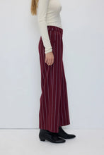 Carica l'immagine nel visualizzatore di Gallery, Muga Pants - Maroon "RITA ROW"
