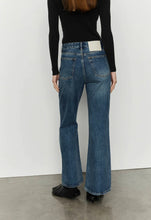 Carica l&#39;immagine nel visualizzatore di Gallery, Jeans Flared &quot;ISABELLE BLANCHE&quot;
