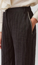 Carica l'immagine nel visualizzatore di Gallery, Pantalone Piedro gessato "DIEGA"
