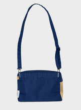 Carica l'immagine nel visualizzatore di Gallery, Bum  Bag M Navy\Camel - "SUSAN BIJL"
