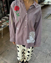 Carica l'immagine nel visualizzatore di Gallery, Pil Shirt "SISSEL EDELBO"
