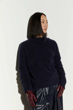 Carica l'immagine nel visualizzatore di Gallery, Maglione Crop "ISABELLE BLANCHE"

