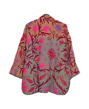Carica l'immagine nel visualizzatore di Gallery, Hedvig Jacket sage - Vintage Kantha "SISSEL EDELBO"
