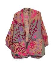 Carica l'immagine nel visualizzatore di Gallery, Hedvig Jacket sage - Vintage Kantha "SISSEL EDELBO"
