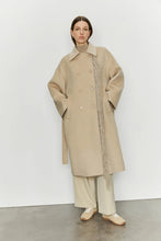 Carica l&#39;immagine nel visualizzatore di Gallery, Cappotto Frangia &quot;ISABELLE BLANCHE&quot;
