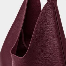 Carica l'immagine nel visualizzatore di Gallery, Eva Bag burgundy "ARRON"
