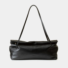 Carica l'immagine nel visualizzatore di Gallery, OTTA Bag black "ARRON"
