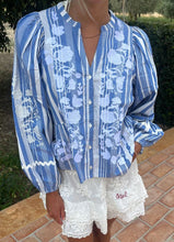 Carica l'immagine nel visualizzatore di Gallery, Juliane Top Blue "SISSEL EDELBO"
