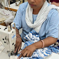 Carica l'immagine nel visualizzatore di Gallery, Juliane Top Blue "SISSEL EDELBO"
